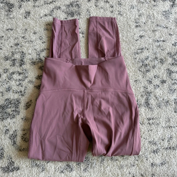 Lululemon wonder train time high rise leggings| size 4 - Picture 2 of 4